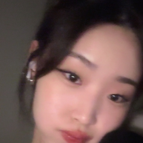 Meet your Posher, Sophia - Picture 1 of 1